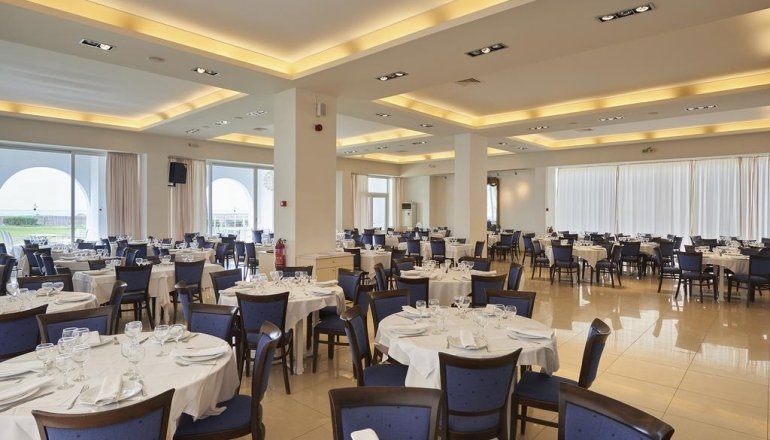 4* Tinos Beach Hotel
