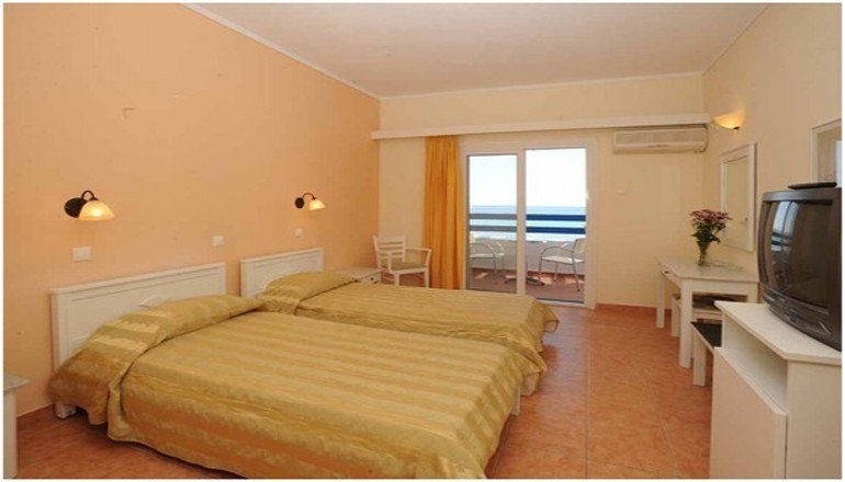 4* Tinos Beach Hotel