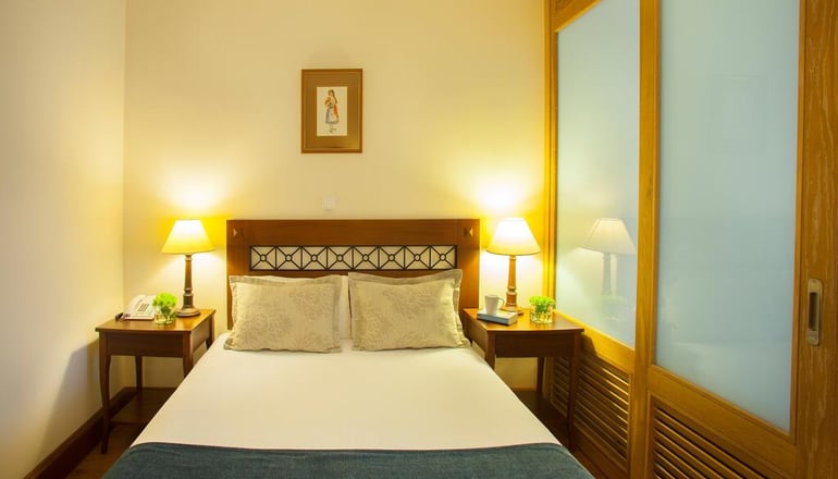 4* Louis Kerkyra Blue