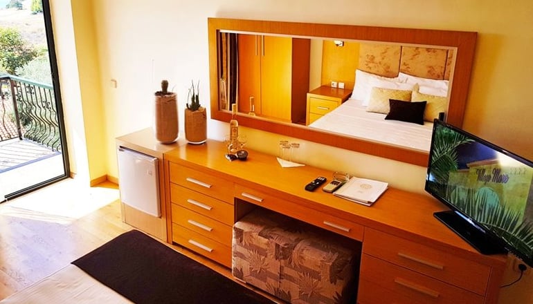 4* Village Mare Hotel