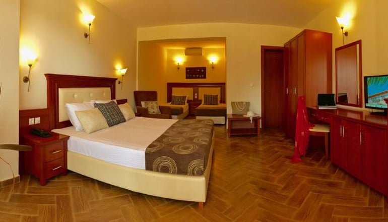 4* Village Mare Hotel