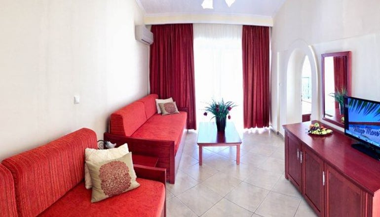 4* Village Mare Hotel