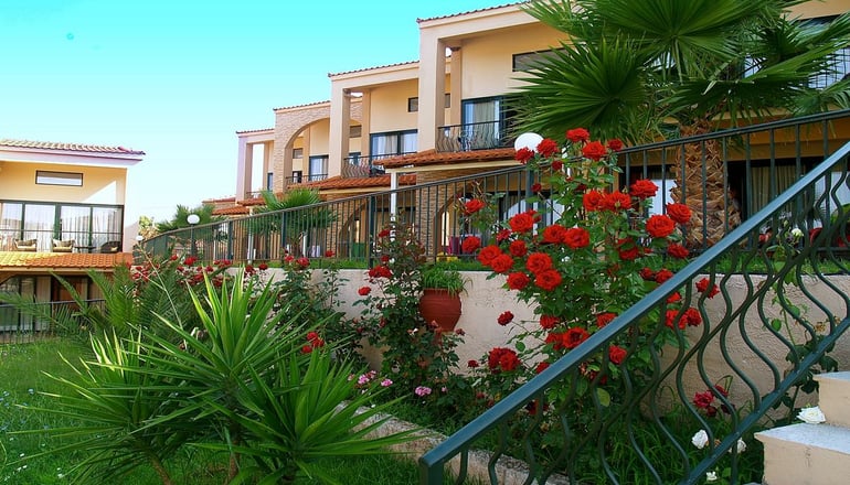 4* Village Mare Hotel