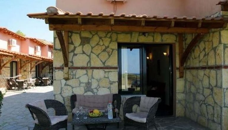 4* Village Mare Hotel