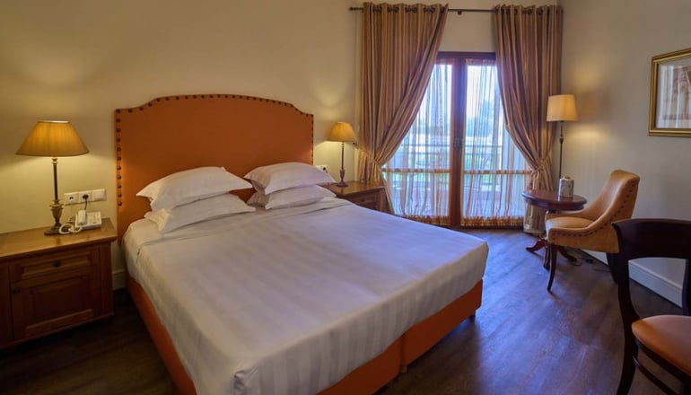 4* Xenia Palace Portaria