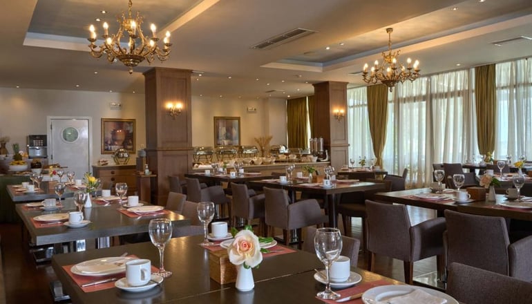 4* Xenia Palace Portaria