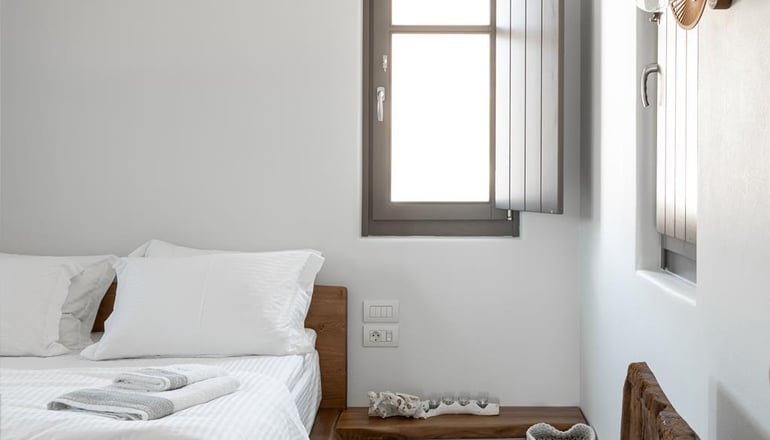 4* Zetine Suites - Αλοπρόνοια, Σίκινος