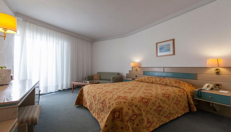 4* Pallini Beach Hotel