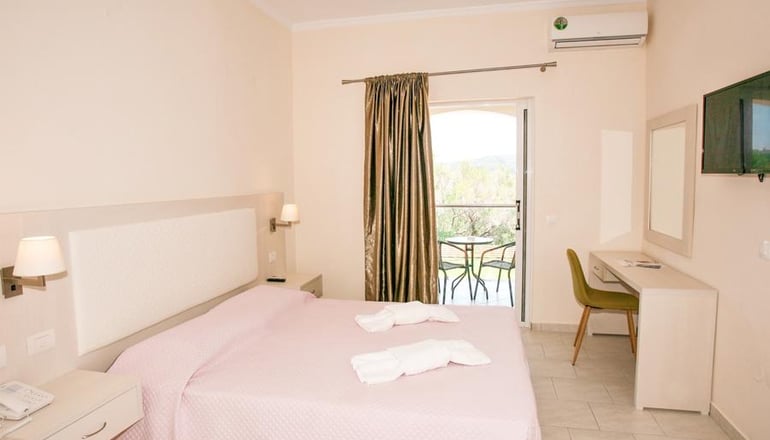 4* Saint George Palace