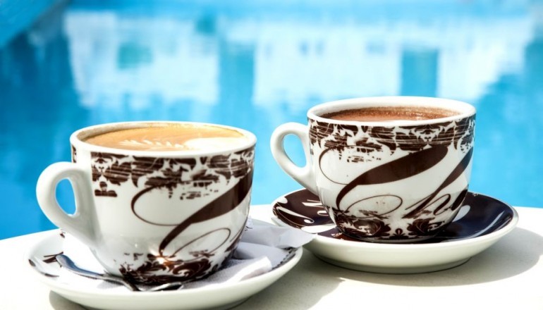 Eden Beach Plaka Hotel