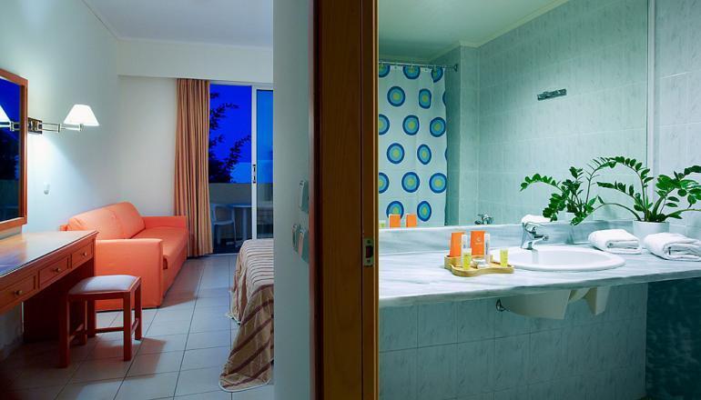 4* LABRANDA Kiotari bay Hotel