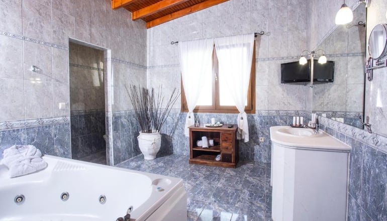 5* Alia Palace