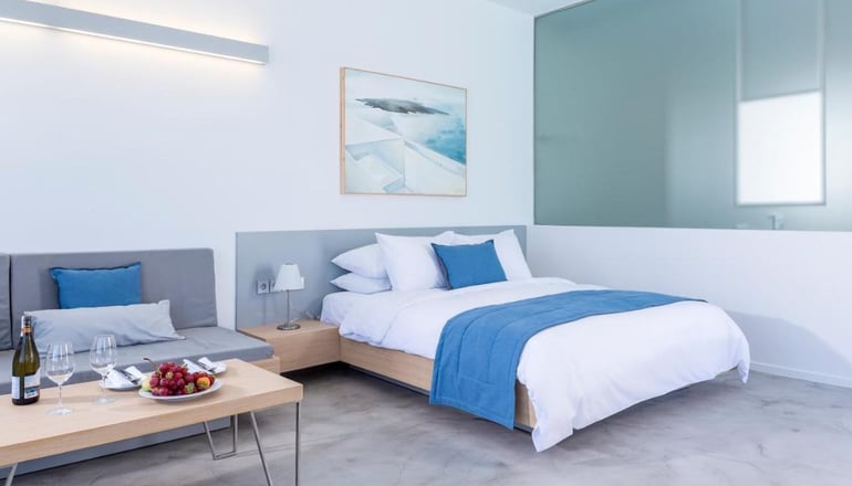 5* Alti Suites Santorini