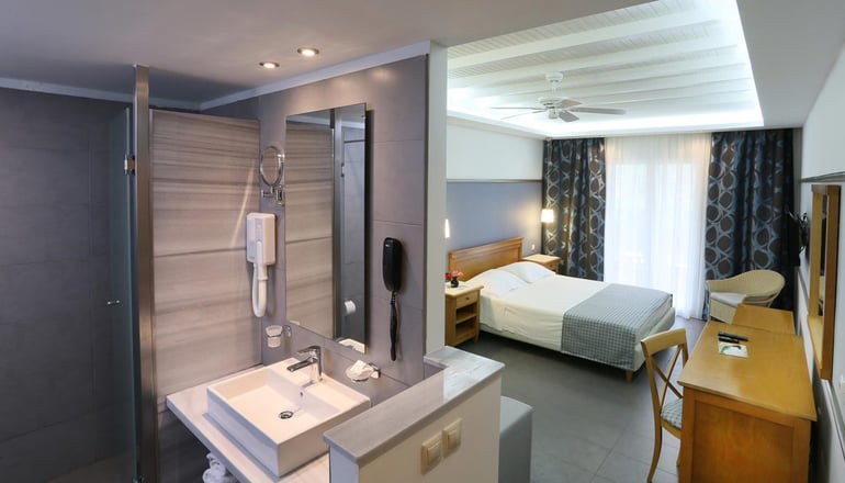 5* Apollo Palace Corfu