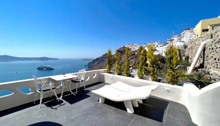 5* Athina Luxury Suites - Φηρά, Σαντορίνη