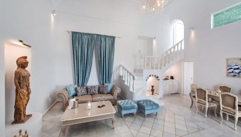 5* Athina Luxury Suites - Φηρά, Σαντορίνη