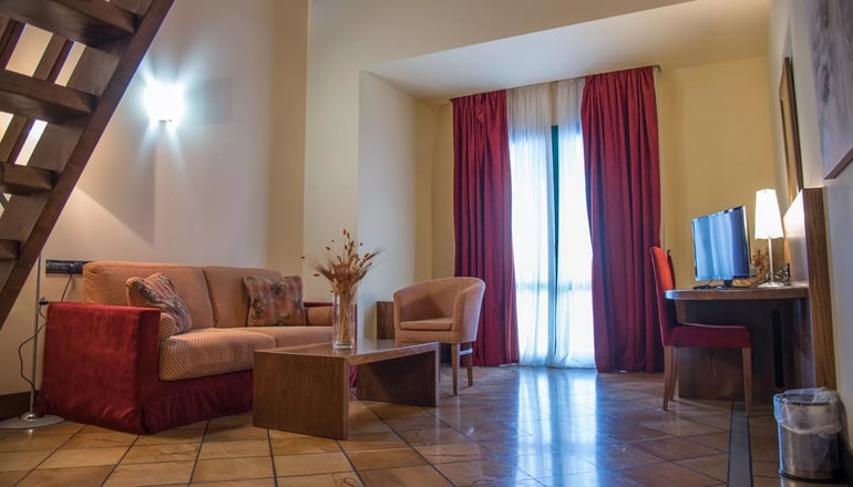 5* Avaris Hotel