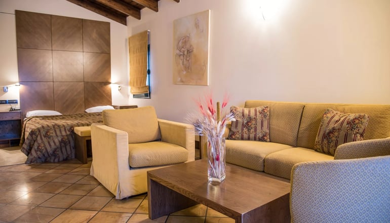 5* Avaris Hotel