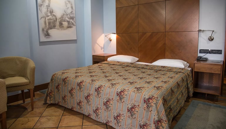 5* Avaris Hotel