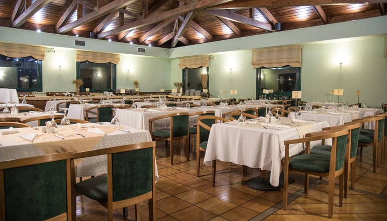 5* Avaris Hotel
