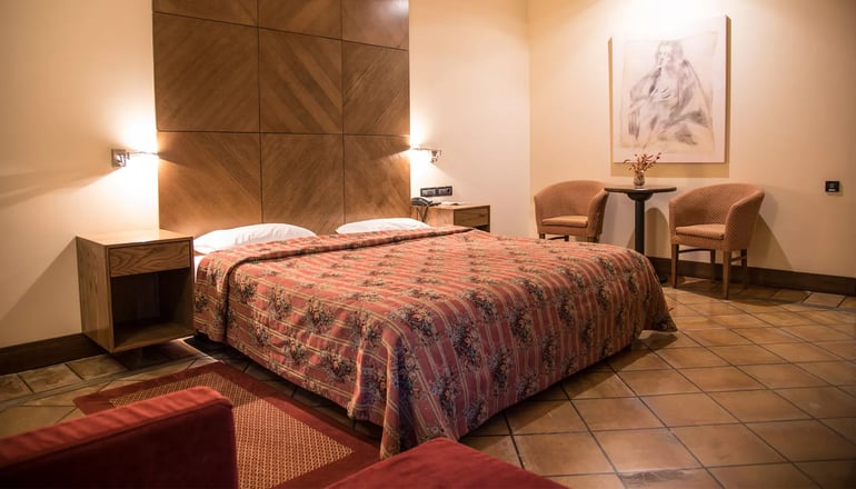 5* Avaris Hotel
