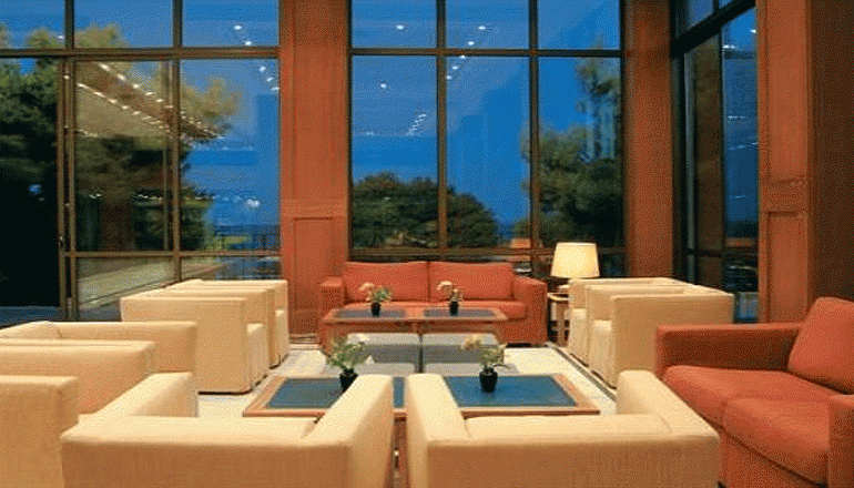 4* Kalamaki Beach Hotel