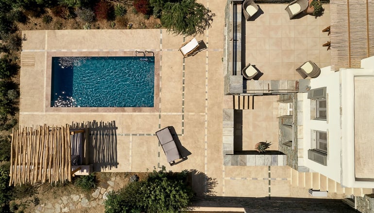 Diles & Rinies Villas