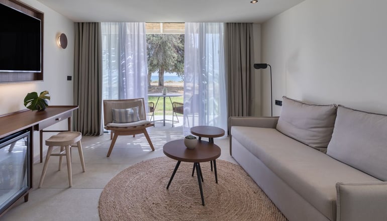 5* Domes Aulus Zante, Autograph Collection