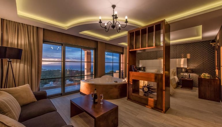 5* Elegance Luxury Executive Suites