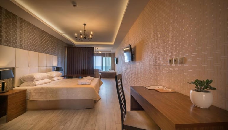 5* Elegance Luxury Executive Suites