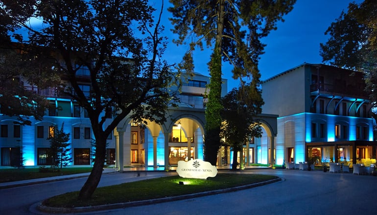 5* Grand Serai Hotel
