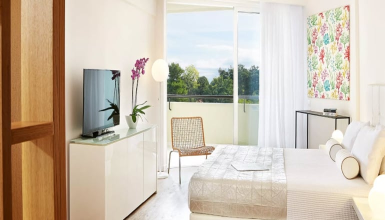 4* Grecotel Pella Beach Hotel