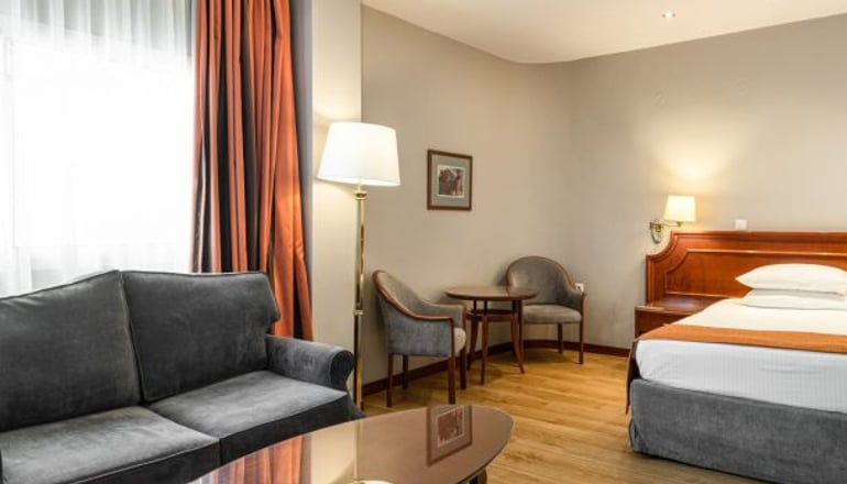 5* Holiday Inn Thessaloniki