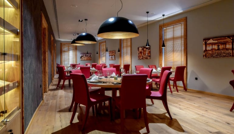5* HYDRAMA GRAND HOTEL