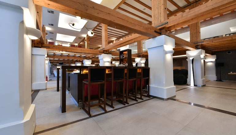 5* HYDRAMA GRAND HOTEL