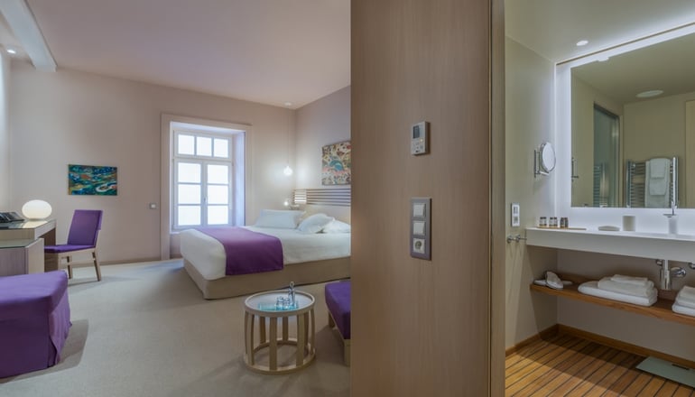 5* HYDRAMA GRAND HOTEL
