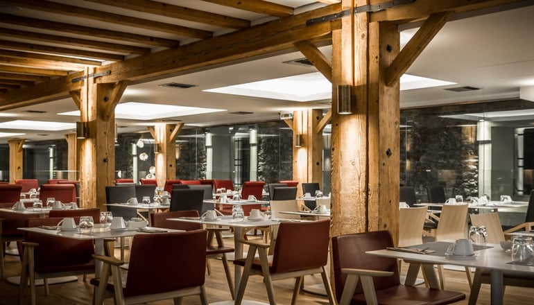5* HYDRAMA GRAND HOTEL