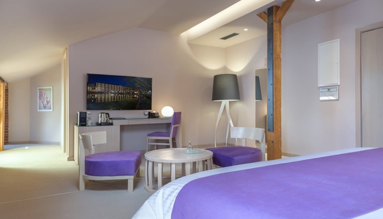 5* HYDRAMA GRAND HOTEL