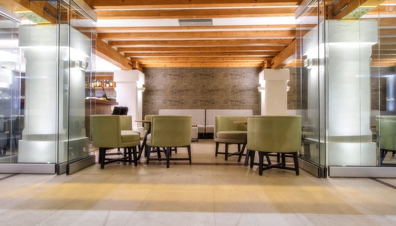 5* HYDRAMA GRAND HOTEL