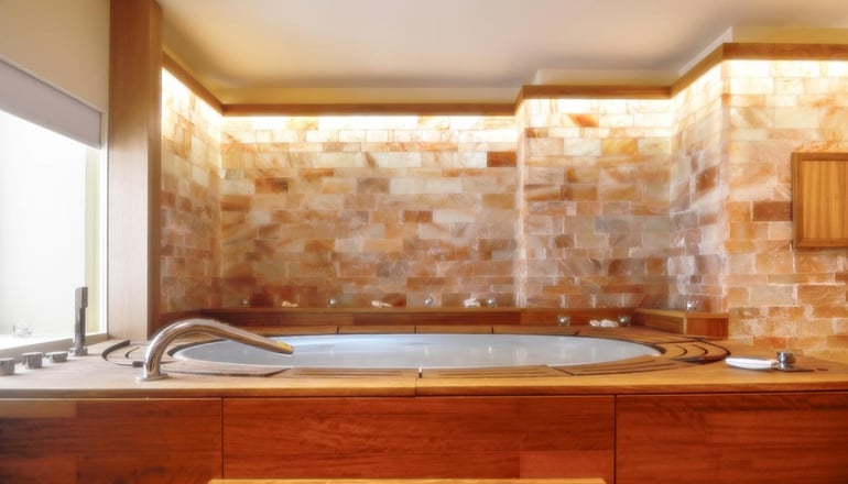 5* HYDRAMA GRAND HOTEL