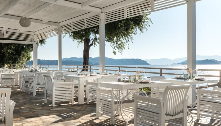 5* Kassandra Bay Resort, Suites & SPA