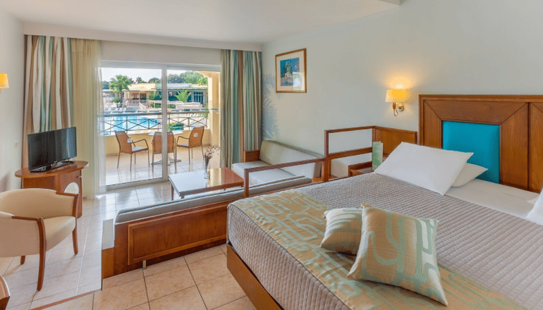 5* Kipriotis Maris Suites