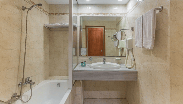 5* Kipriotis Maris Suites
