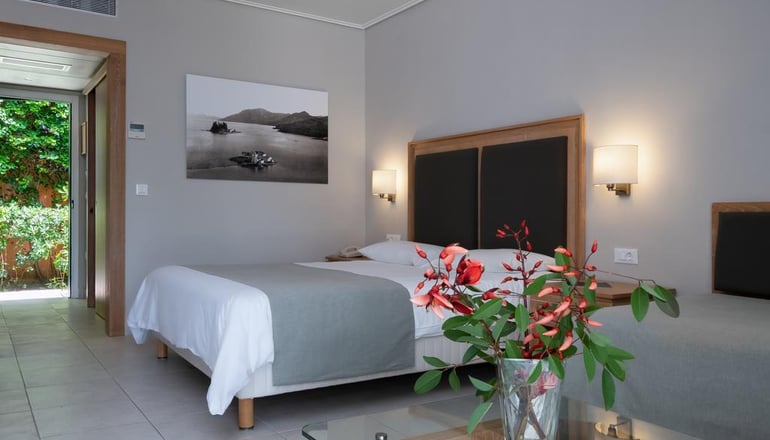 5* Kontokali Bay Resort & Spa