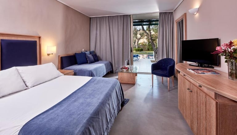 5* Kontokali Bay Resort & Spa