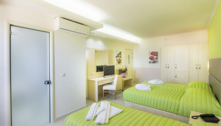 5* Kouros Palace