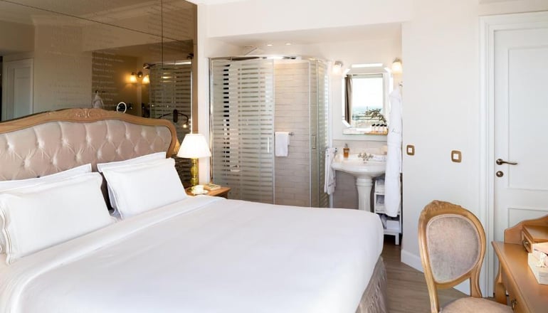 5* Legacy Gastro Suites