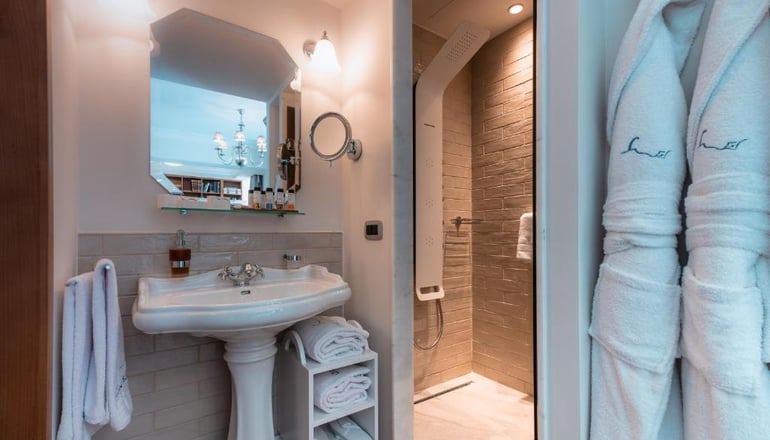 5* Legacy Gastro Suites