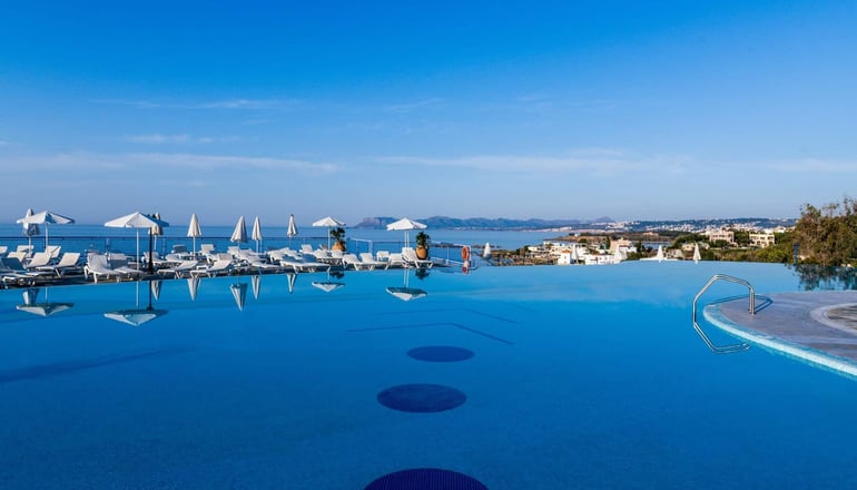 5* Leptos Panorama Hotel