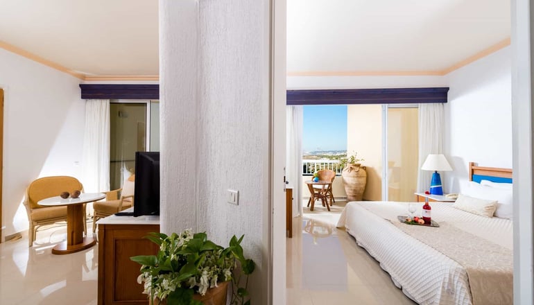 5* Leptos Panorama Hotel